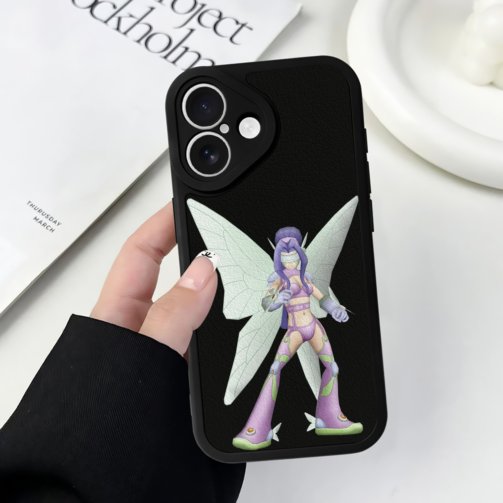 （画像用） Digimon デジタルモンスター/デジモン 【iPhone 16シリーズ対応】シリコンスマホケース（レザー調） 材質：シリコン